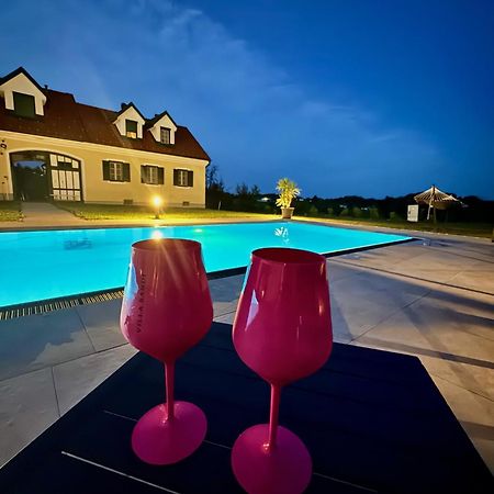 Landhaus Dasthomas Henndorf im Burgenland ภายนอก รูปภาพ
