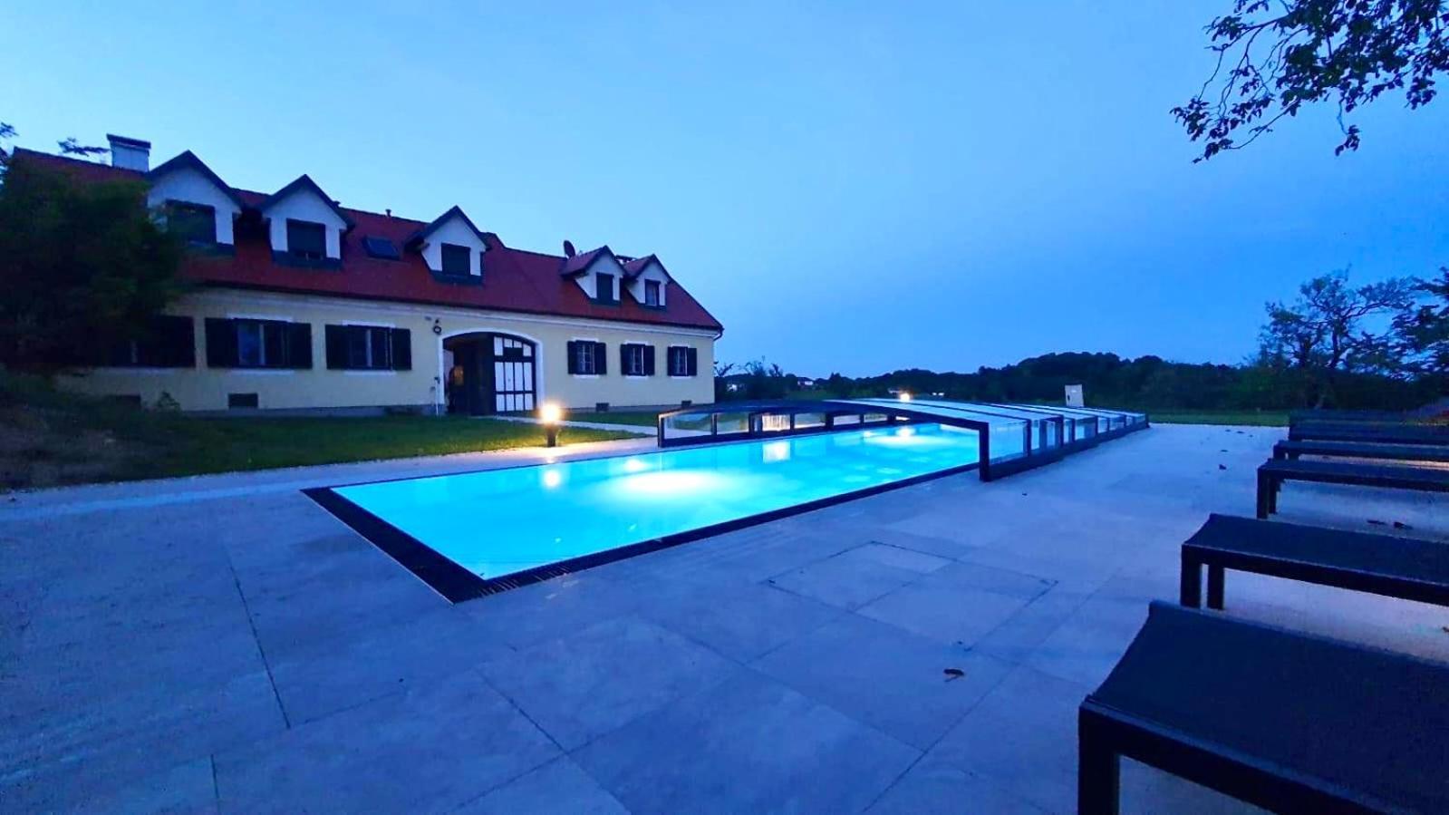 Landhaus Dasthomas Henndorf im Burgenland ภายนอก รูปภาพ