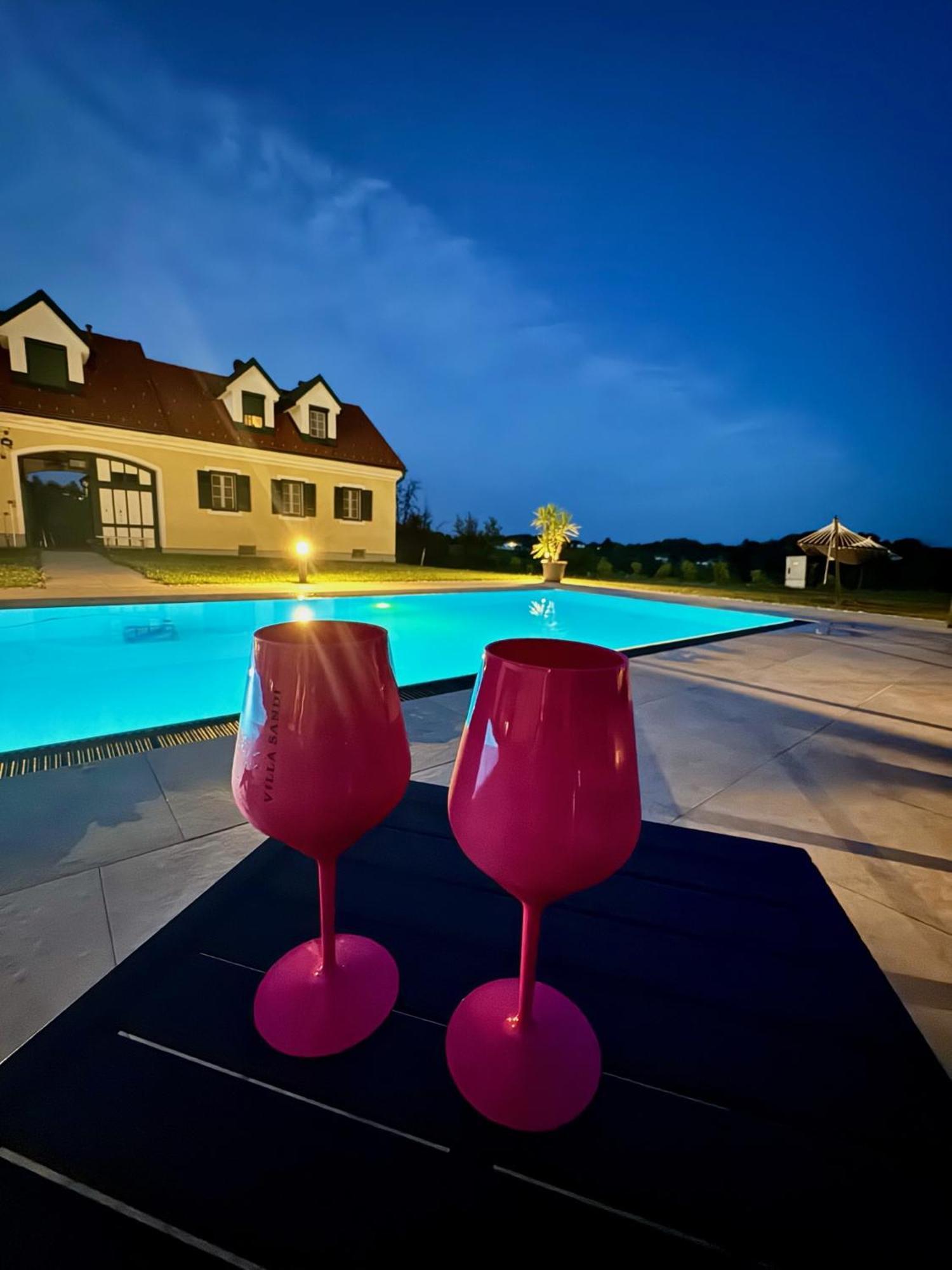 Landhaus Dasthomas Henndorf im Burgenland ภายนอก รูปภาพ